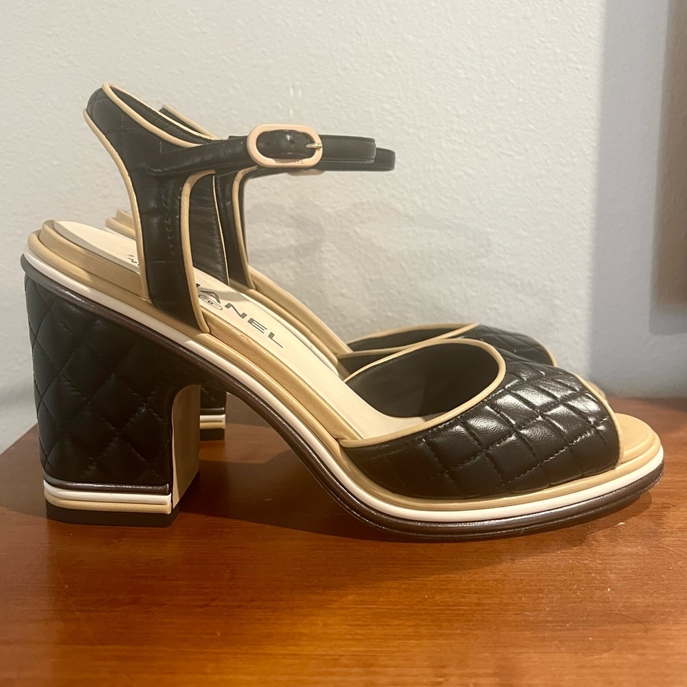 Chanel Matelasse Ankle Strap Sandal | Size 40